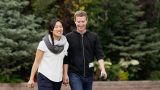 На Цукерберга и его жену подали в суд за сексдомогательства. Гонения на Facebook?