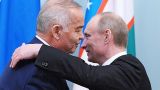 Песков: Путин не смог вырваться из Владивостока на похороны Каримова
