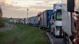 Битва за Европу: польские дальнобойщики заблокировали на границе пикапы для ВСУ