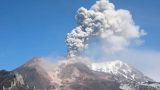 Вулкан Ключевской на Камчатке выбросил пепел на высоту 6,5 км