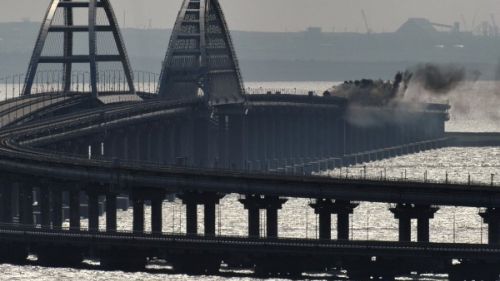 Крымский мост в 2022 году подорвали зарядом мощностью 10 тонн тротила — СМИ