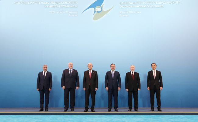 Четыре президента — Армении: Проведите референдум о выборе между ЕС и ЕАЭС