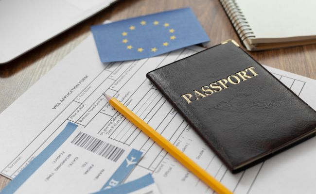 Еврокомиссия не сможет ввести запрет на выдачу россиянам шенгенских виз Еврокомиссия не сможет ввести запрет на выдачу россиянам шенгенских виз