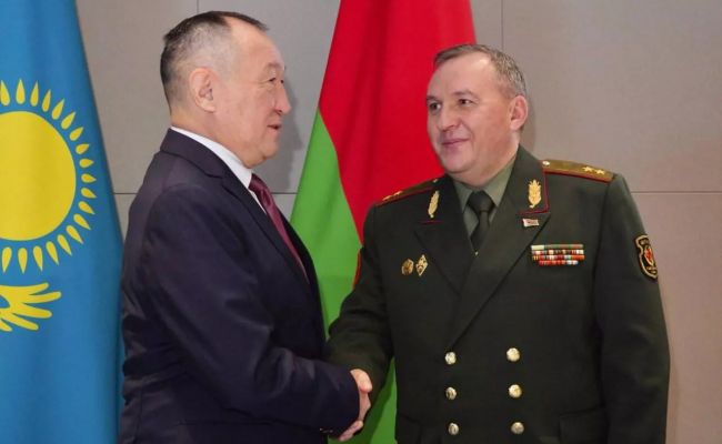 Белоруссия и Казахстан подписали план военного сотрудничества
