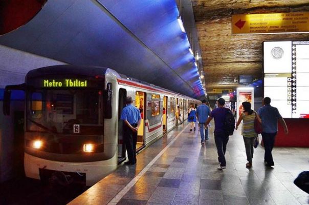 В Тбилиси метрополитен не работает из-за забастовки машинистов