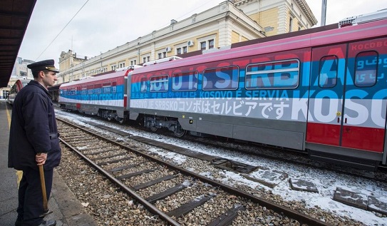 Президент Сербии раскритиковал США и ЕС после инцидента с белградским поездом