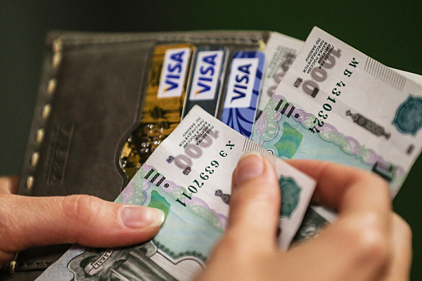 Россиийские семьи фантазируют о доходе в 83 тысячи руб. Россиийские семьи фантазируют о доходе в 83 тысячи руб.