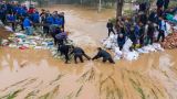 В Китае продлили «синий» уровень опасности в связи с проливными дождями