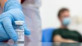 ВОЗ одобрила экстренное использование вакцины AstraZeneca/Oxford