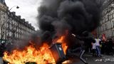 Франция на баррикадах: мэры городов призвали к «всеобщей мобилизации»