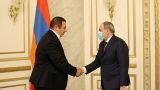 Пашинян «расколол» оппозицию выборами: Манукян отверг, Царукян — согласился
