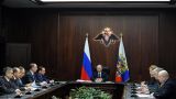 Путин обсудил с членами Совбеза вывод российских войск из Сирии
