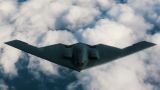 Эксперты разглядели на стелс-бомбардировщике B-2 необычные элементы