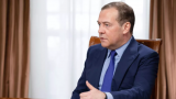 Медведев прокомментировал заявление Зеленского о ядерном ударе по России