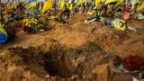 «А кто пляшет — тот убит»: Украина неумолимо становится одним огромным кладбищем