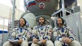 Члены 47-й космической экспедиции успешно приземлились в Казахстане