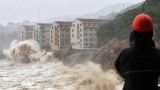 «Синьхуа»: Число жертв супертайфуна в Китае приблизилось к 30