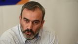Сефилян: Ситуацию с захваченным полком ППС в Ереване нужно разрешить без кровопролития