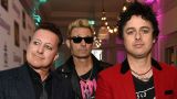 Группа Green Day остановила концерт из-за беспилотника