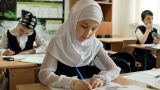 Парламент Чечни разрешил носить хиджабы в школах