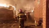 В тюменском селе огонь охватил 13 жилых домов