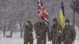 Великобритания отправила на Украину восьмой за три дня самолет с оружием