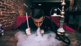 В России начал действовать запрет на курение кальянов в кафе и ресторанах