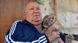 Эдгард Запашный берет на дрессировку тигренка из зоопарка Мариуполя