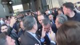 В Стамбуле совершено нападение на лидера крупнейшей оппозиционной партии Озеля