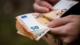 В Чехии и Словакии рост реальной зарплаты обогнал инфляцию