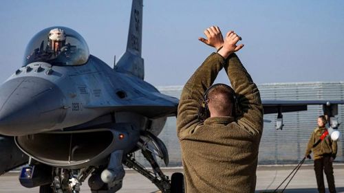 «Они устарели»: ВВС США выводят из эксплуатации истребители F-16