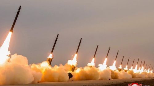 20 North Korean KN-23 ballistic missiles are waiting at night in Kiev