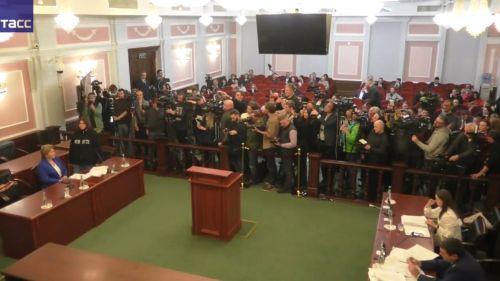 Это не конец: Верховный суд признал покупательницу собственницей квартиры Долиной