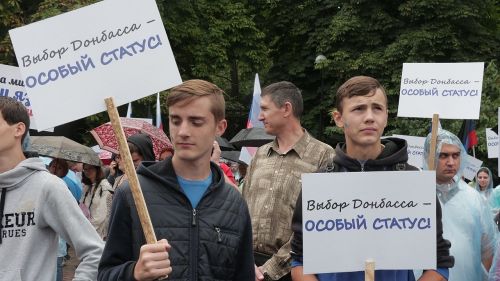 Киев отказался обсуждать вопрос особого статуса Донбасса на минских переговорах
