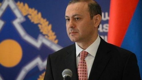 В Совбезе Армении указали на потерю Карабаха «из-за России»: «Пришла, отобрала, ушла»