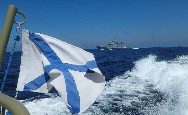 Восточное Средиземноморье штормит: Российский флот взял курс на Кипр