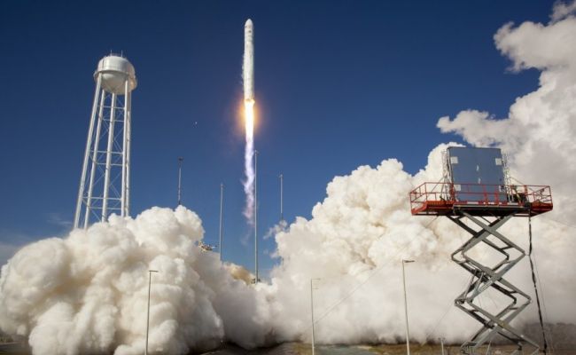 Ракета Antares отправила корабль Cygnus на МКС