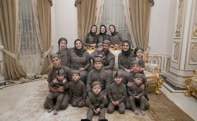 Кадыров и его 14 детей ответили Помпео: «Мы принимаем бой» — Новости  политики, Новости России — EADaily