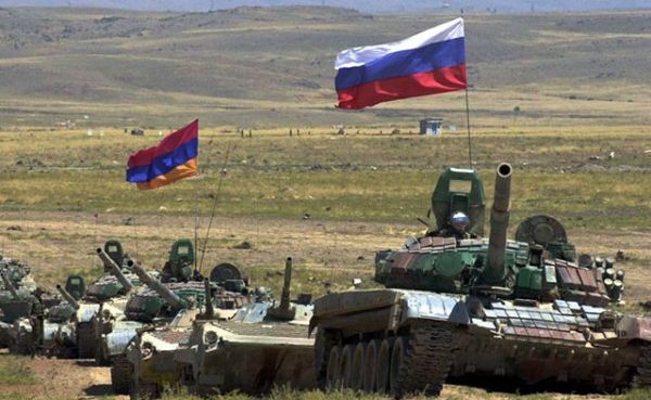Армения обратилась к России за военной помощью