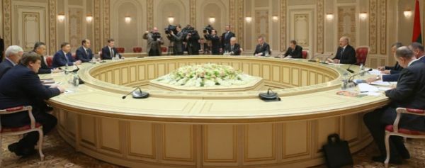 Лукашенко и Дрозденко готовят прорыв в торговле Белоруссии и Ленобласти