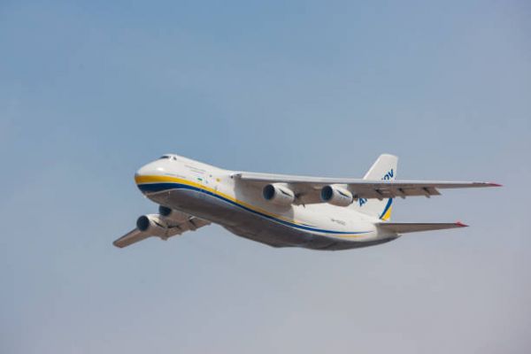 Ан-124 «Руслан», замеченный над Киевом, уже в Лейпциге — Грищук