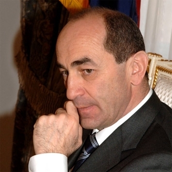 Former President of Armenia Robert Kocharyan has criticized the constitutional reforms initiated by acting president Serzh Sargsyan. - a22e871cf3e892517d70f438c7d4a