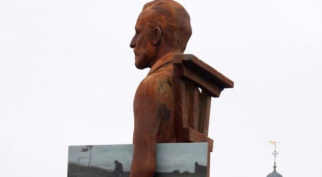 На севере Нидерландов украдена недавно установленная статуя художника Винсента ван Гога высотой в четыре метра и весом в одну тонну. 39df95566e238275ebfe288dde985